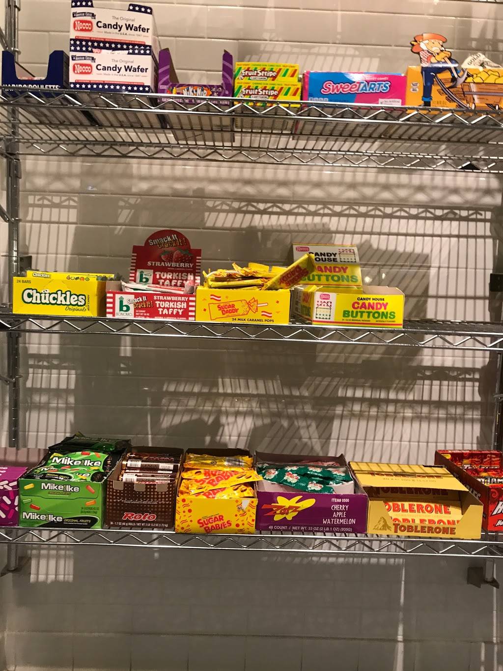 Stage Deli | restaurant | 2800 W Big Beaver Rd, Troy, MI 48084, USA | 2486376622 OR +1 248-637-6622