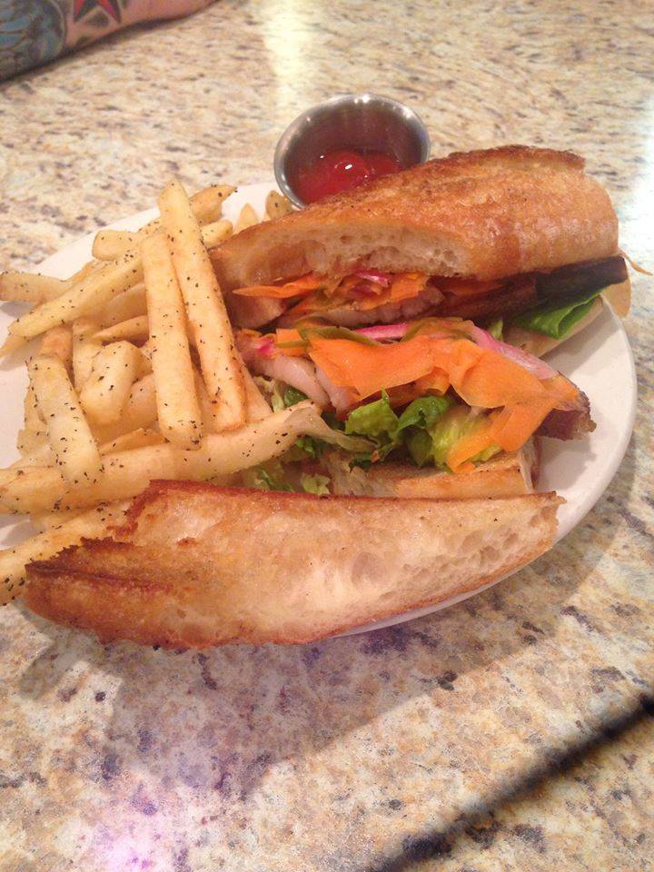 Old Townes Alibi | restaurant | 305 N Sycamore St, Petersburg, VA 23803, USA | 8044793566 OR +1 804-479-3566