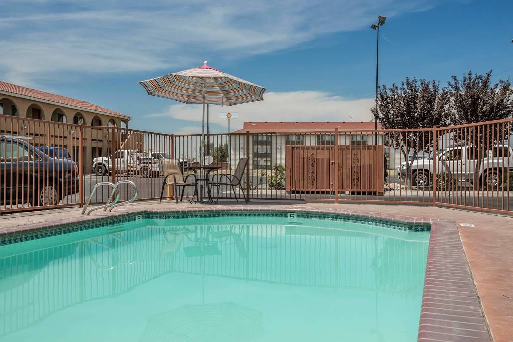 Rodeway Inn | restaurant | 2211 Girard St, Delano, CA 93215, USA | 6617251022 OR +1 661-725-1022