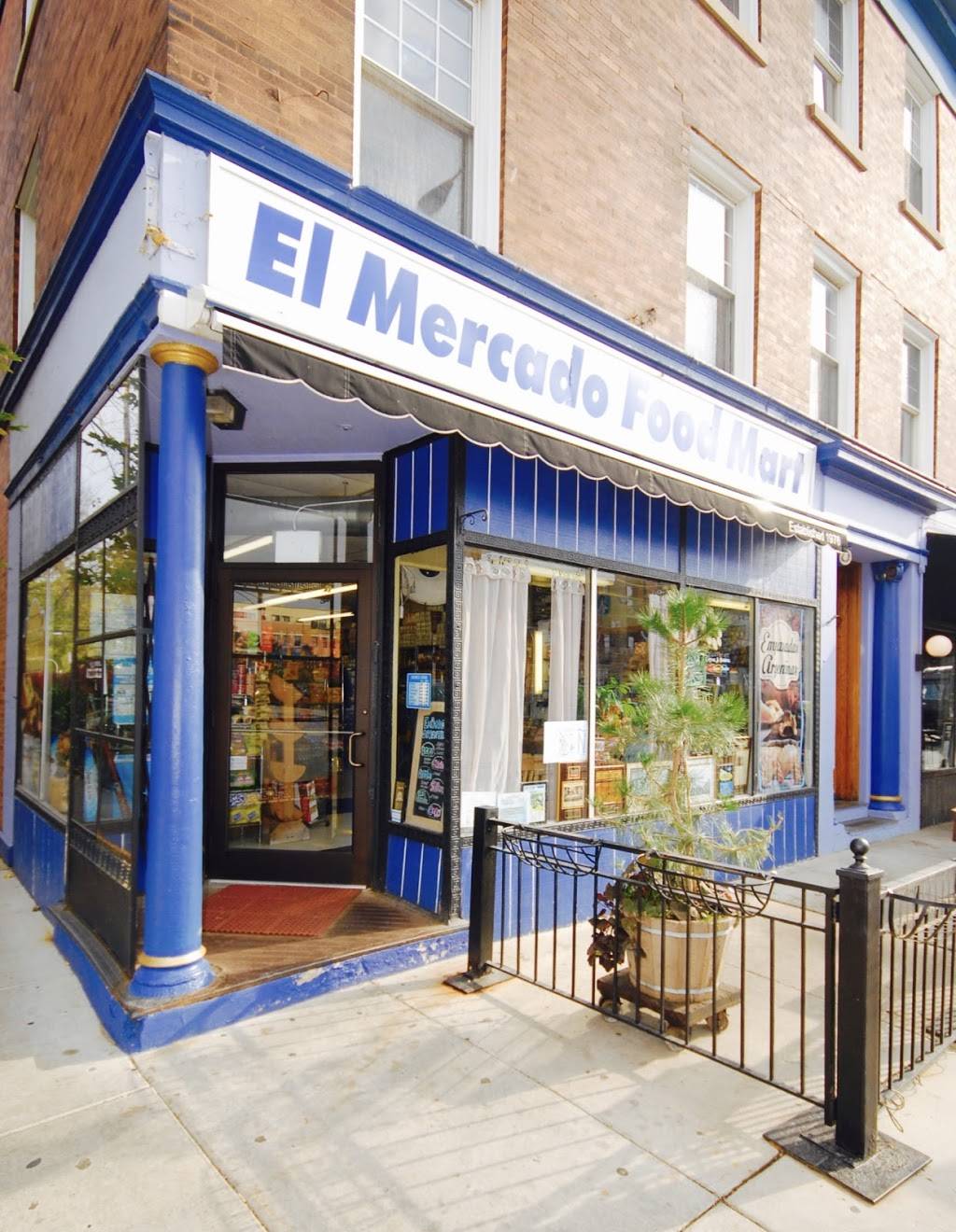 El Mercado - Market - Butcher - Empanadas | meal takeaway | 3767 N Southport Ave, Chicago, IL 60613, USA | 7734775020 OR +1 773-477-5020