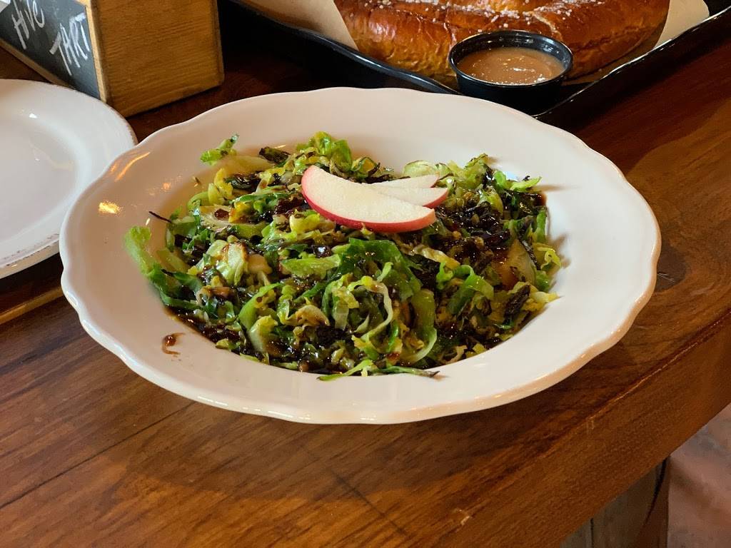 Blakes Tasting Room | restaurant | 17985 Armada Center Rd, Armada, MI 48005, USA | 5867849463 OR +1 586-784-9463