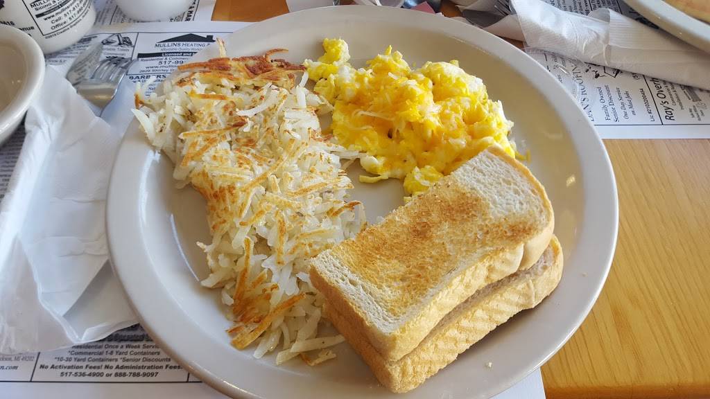 Airport Restaurant & Spirits | restaurant | 3608 Wildwood Ave, Jackson, MI 49202, USA | 5177833616 OR +1 517-783-3616