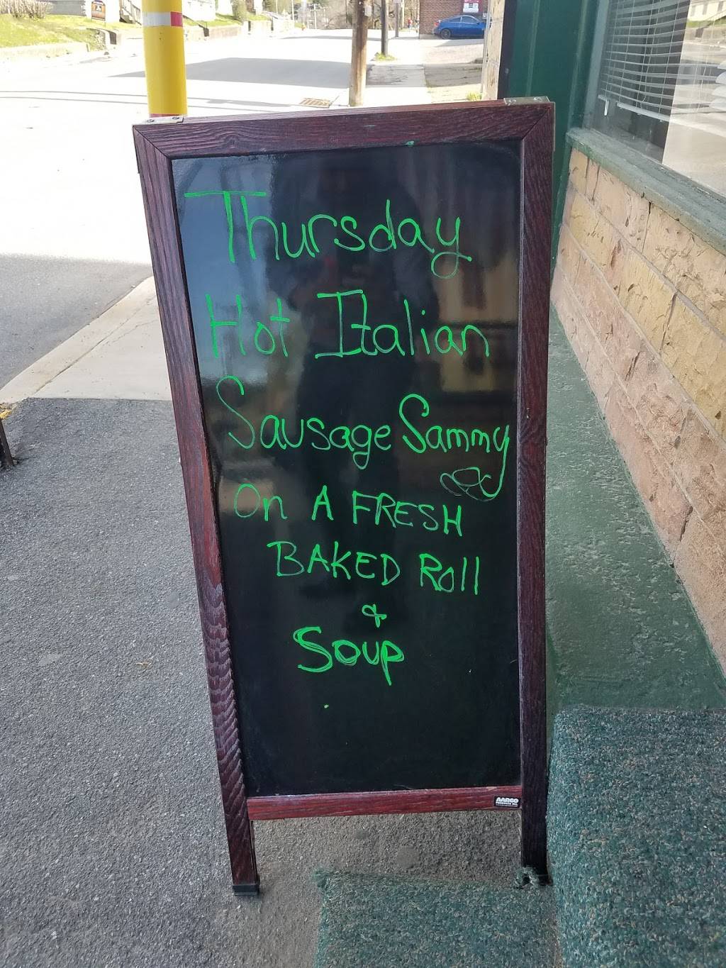 Tonys Sub Shop | meal delivery | 1346 Franklin St, Johnstown, PA 15905, USA | 8145398326 OR +1 814-539-8326