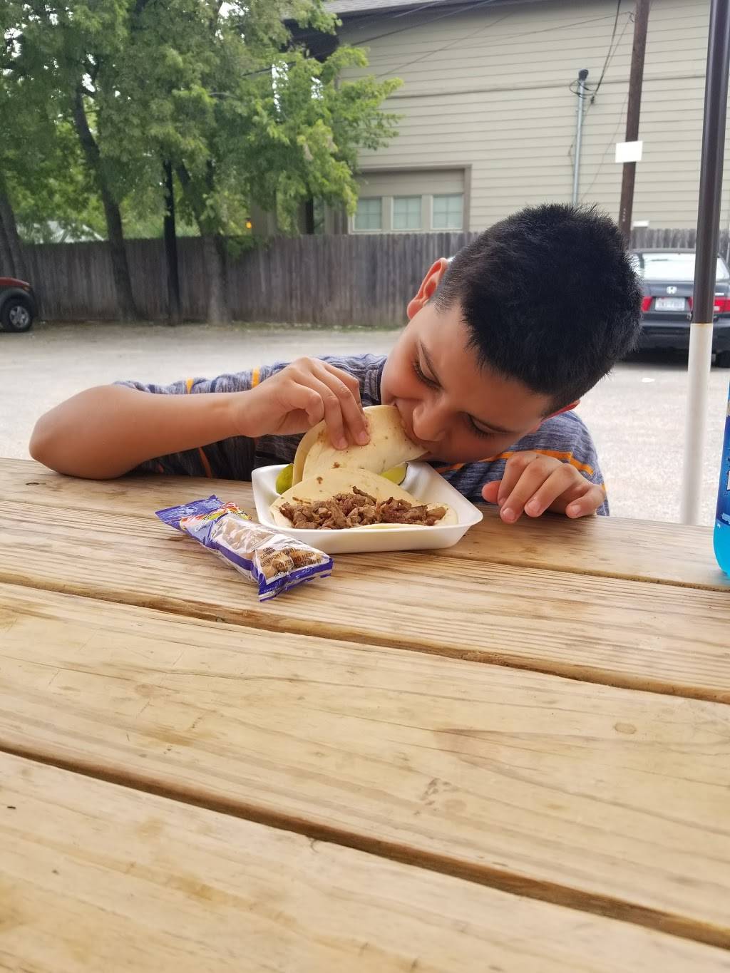 Taqueria Torres | restaurant | 1112 W Koenig Ln, Austin, TX 78756, USA | 5123178046 OR +1 512-317-8046