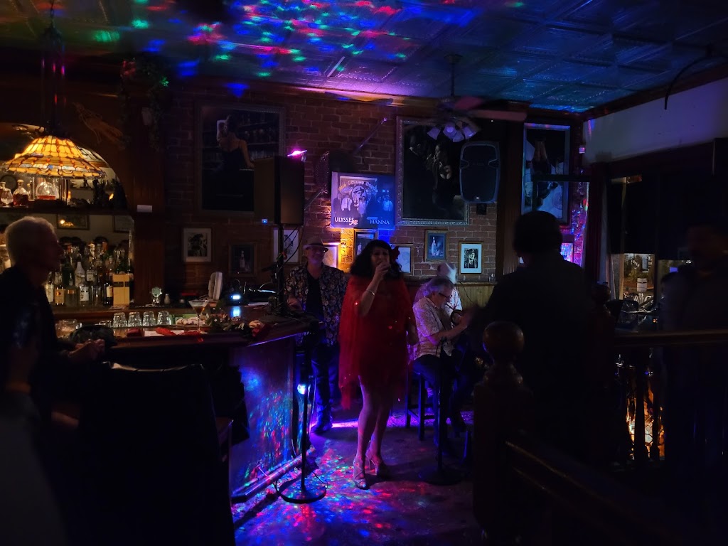 The James Joyce | restaurant | 513 State St, Santa Barbara, CA 93101, USA | 8059622688 OR +1 805-962-2688