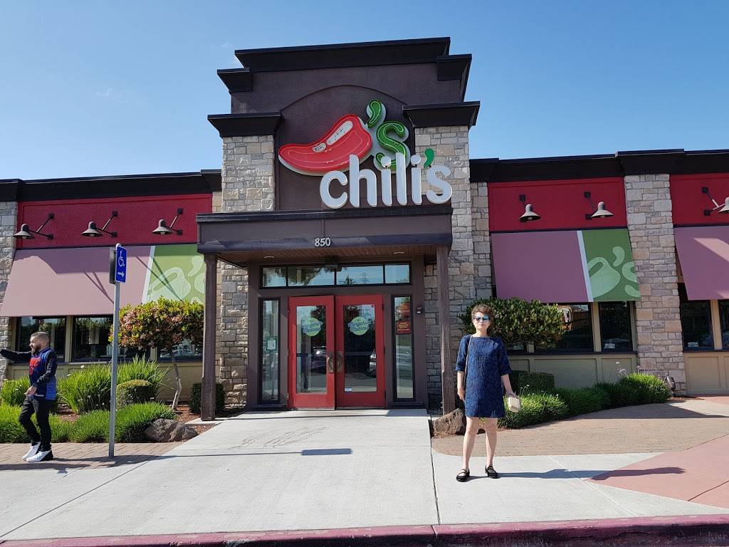 Chilis Grill & Bar | meal takeaway | 850 Renz Ln, Gilroy, CA 95020, USA | 4088424000 OR +1 408-842-4000