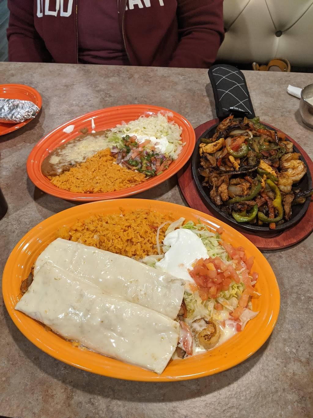 La Hacienda Mexican Grill | restaurant | 1744 Sentinel Dr Suite 100, Chesapeake, VA 23320, USA | 7575451121 OR +1 757-545-1121