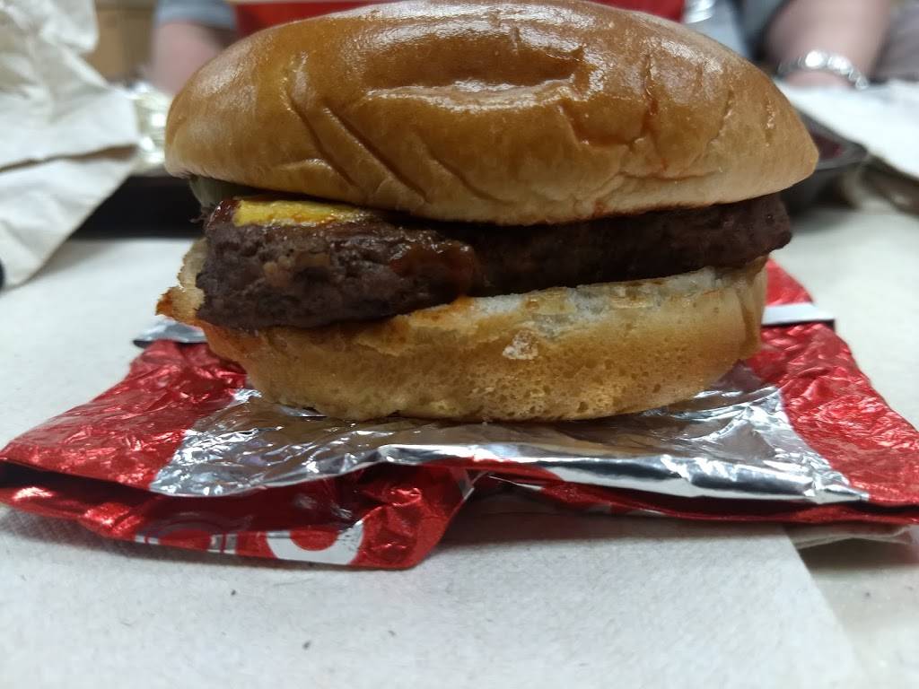 Wendys | restaurant | 10741 Fischer Park Dr, Louisville, KY 40241, USA | 5024127403 OR +1 502-412-7403