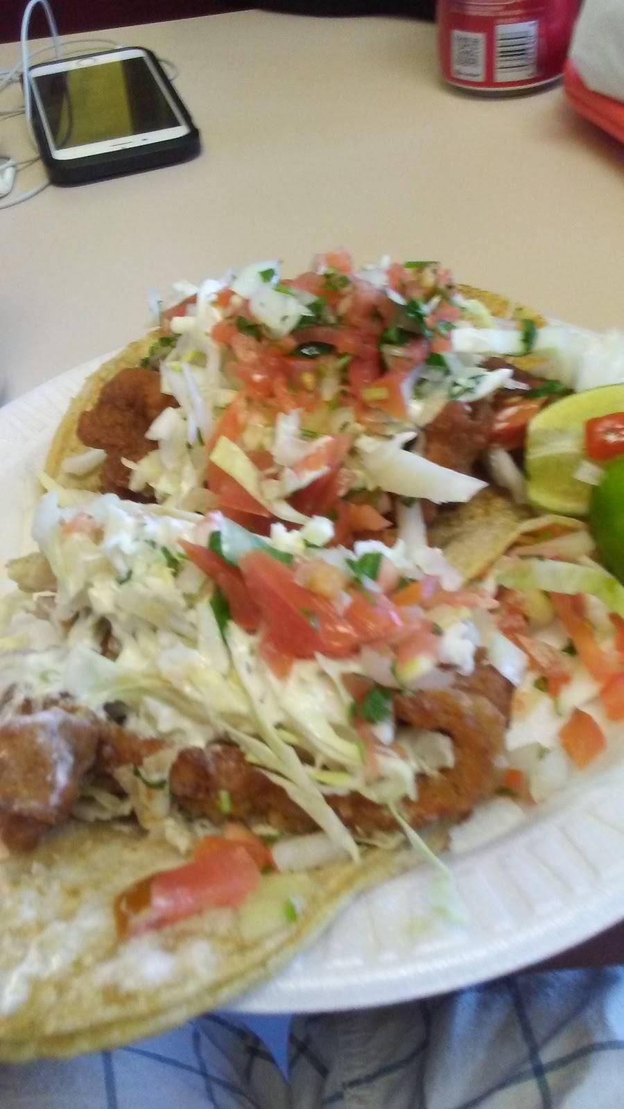 Robertos Taco Shop | restaurant | 907 Broadway, El Cajon, CA 92021, USA | 6193328211 OR +1 619-332-8211