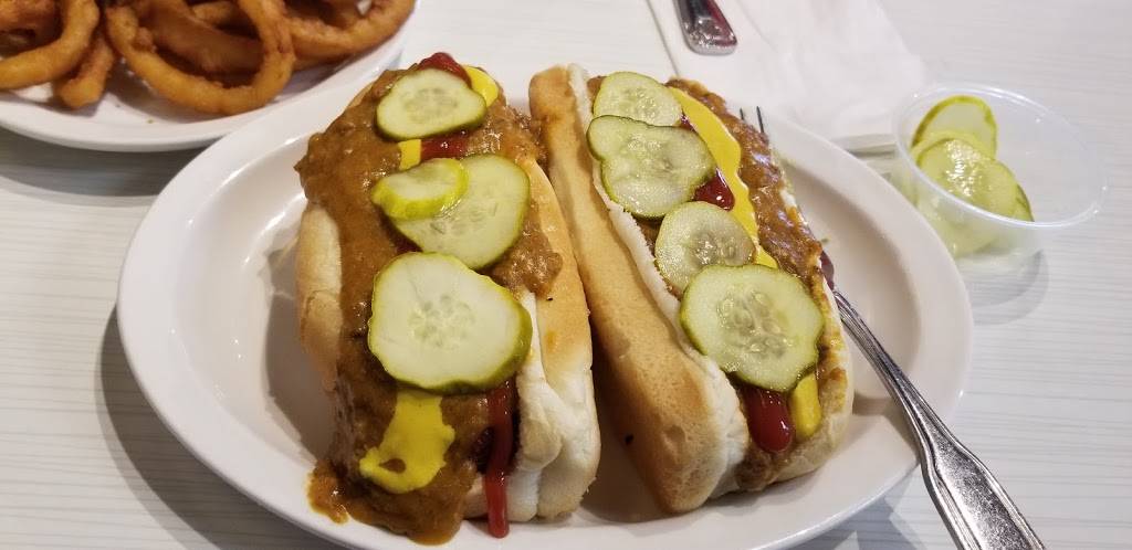 Leos Coney Island | restaurant | 6080 28th St SE, Grand Rapids, MI 49546, USA | 6162853300 OR +1 616-285-3300