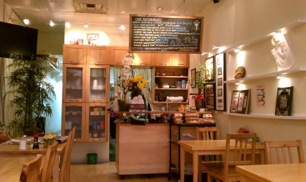 Bua Siam | restaurant | 4953, 12924 Sherman Way, North Hollywood, CA 91605, USA | 8187658395 OR +1 818-765-8395