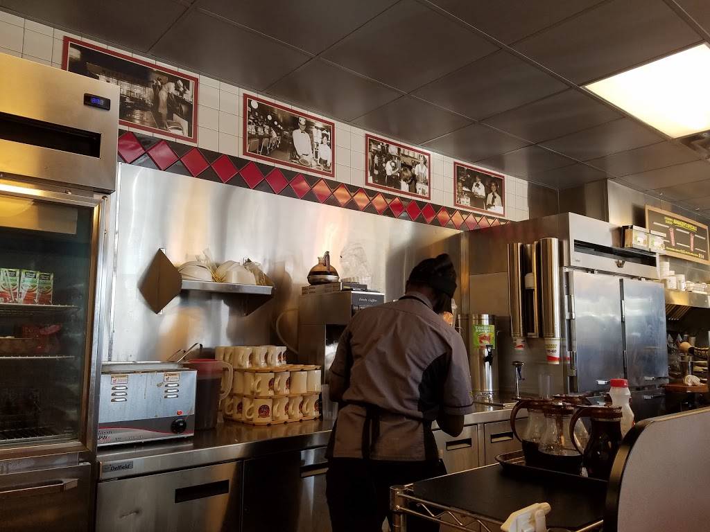 Waffle House | meal takeaway | 11500 Memorial Pkwy SW, Huntsville, AL 35803, USA | 2566501208 OR +1 256-650-1208