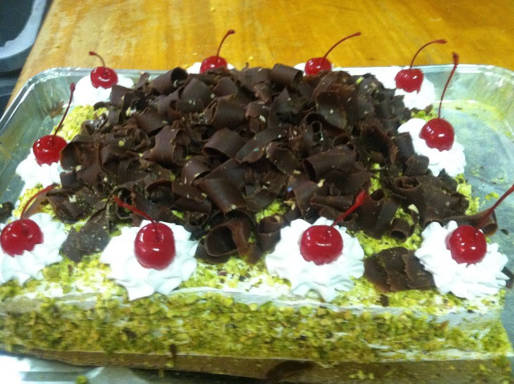 Vienna Market | restaurant | 1310, 6630 Broadway Ave, Cleveland, OH 44105, USA | 2164417881 OR +1 216-441-7881