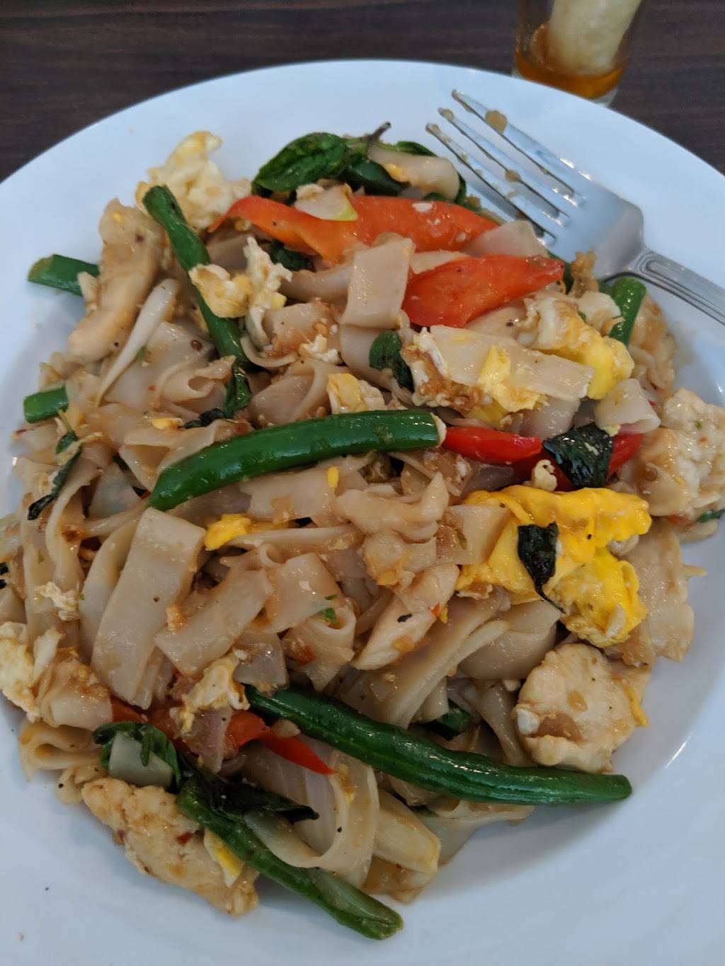 Nana Thai Eatery - Woodstock | restaurant | 2360 Towne Lake Pkwy #110, Woodstock, GA 30189, USA | 7704856008 OR +1 770-485-6008