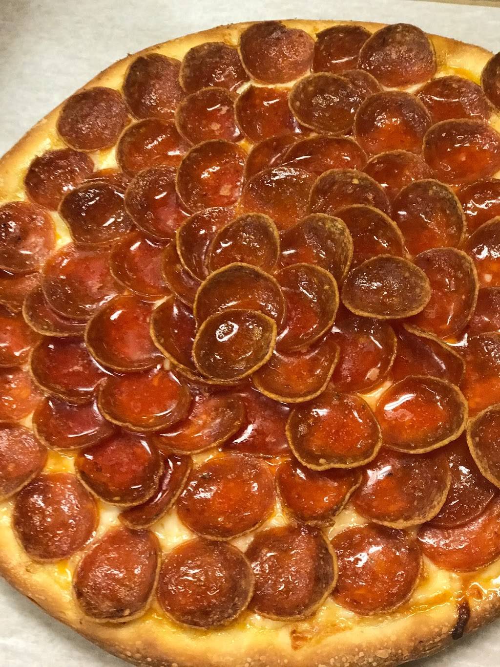 Lincoln Way Pizza | restaurant | 331 W High St, Orrville, OH 44667, USA | 3306842000 OR +1 330-684-2000