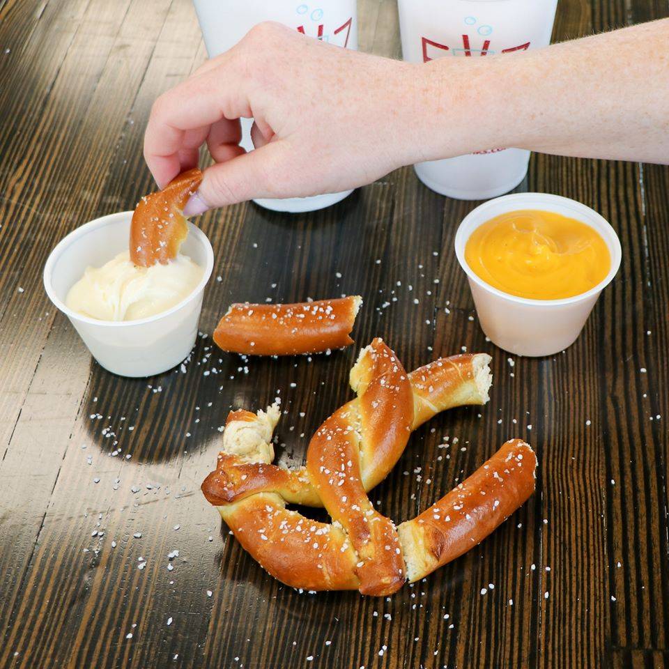 FiiZ Drinks | meal takeaway | 1346 W 200 N, Kaysville, UT 84037, USA | 8015465355 OR +1 801-546-5355