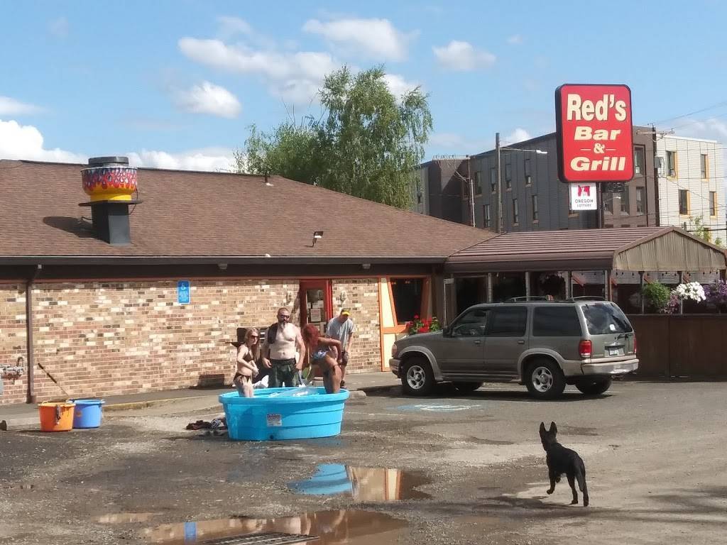 Reds Bar & Grill | restaurant | 7025 SE Foster Rd, Portland, OR 97206, USA | 5037887864 OR +1 503-788-7864