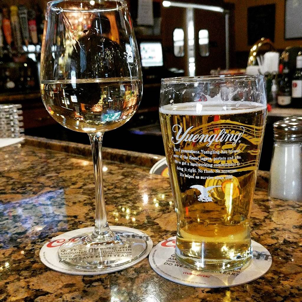 Grille on Main Restaurant & Bar | restaurant | 306 Main St, Douglas, MA 01516, USA | 5084765661 OR +1 508-476-5661