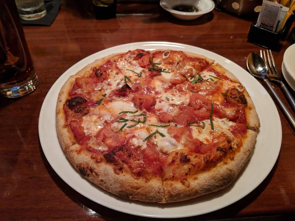 Bistro On Main | restaurant | 1313 W Main St, Kent, OH 44240, USA | 3306739900 OR +1 330-673-9900