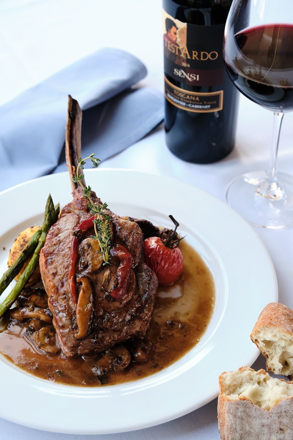 Vinotta | restaurant | 361 Moody St, Waltham, MA 02453, USA | 7813739128 OR +1 781-373-9128