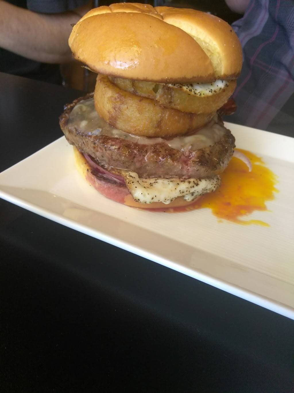 East Coast Food Pub & Grill | restaurant | 426 Walker St, Orland, CA 95963, USA | 5308652550 OR +1 530-865-2550