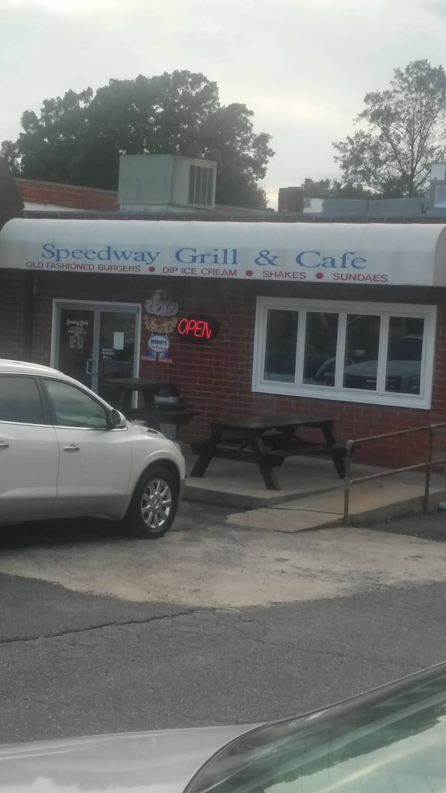 Speedway Cafe | restaurant | 611 Malcolm Blvd, Rutherford College, NC 28671, USA | 8288740711 OR +1 828-874-0711