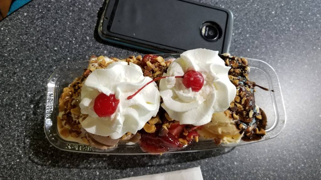 Braums Ice Cream & Burger Restaurant | restaurant | 2680 Main St, Frisco, TX 75033, USA | 2148721056 OR +1 214-872-1056