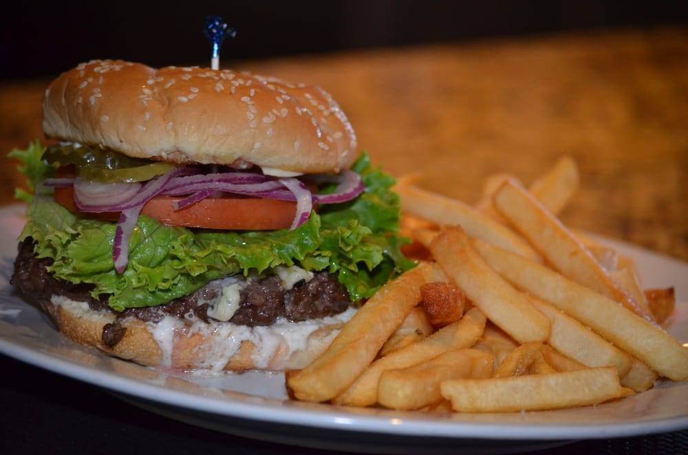 Mandangos Sports Bar & Grill | restaurant | 106 N Sunrise Ave, Roseville, CA 95661, USA | 9167977678 OR +1 916-797-7678