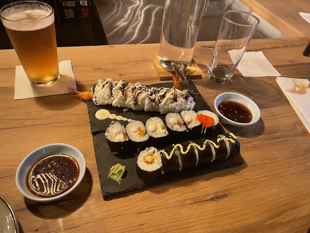 Sushki Sushi & Ramen | restaurant | 1857 White Mountain Hwy, North Conway, NH 03860, USA | 6033071136 OR +1 603-307-1136