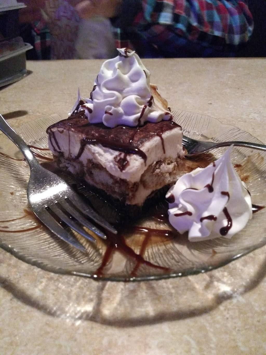 Dinos III | restaurant | 1200 E 305th St, Wickliffe, OH 44092, USA | 4409444600 OR +1 440-944-4600