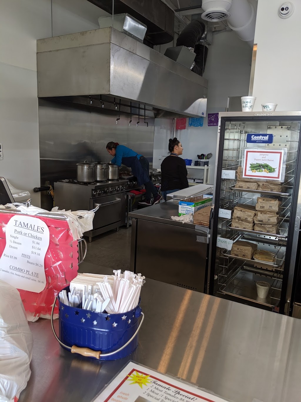 Los Hernandez Authentic Tamales | restaurant | 6411 W Nob Hill Blvd, Yakima, WA 98908, USA | 5093676480 OR +1 509-367-6480