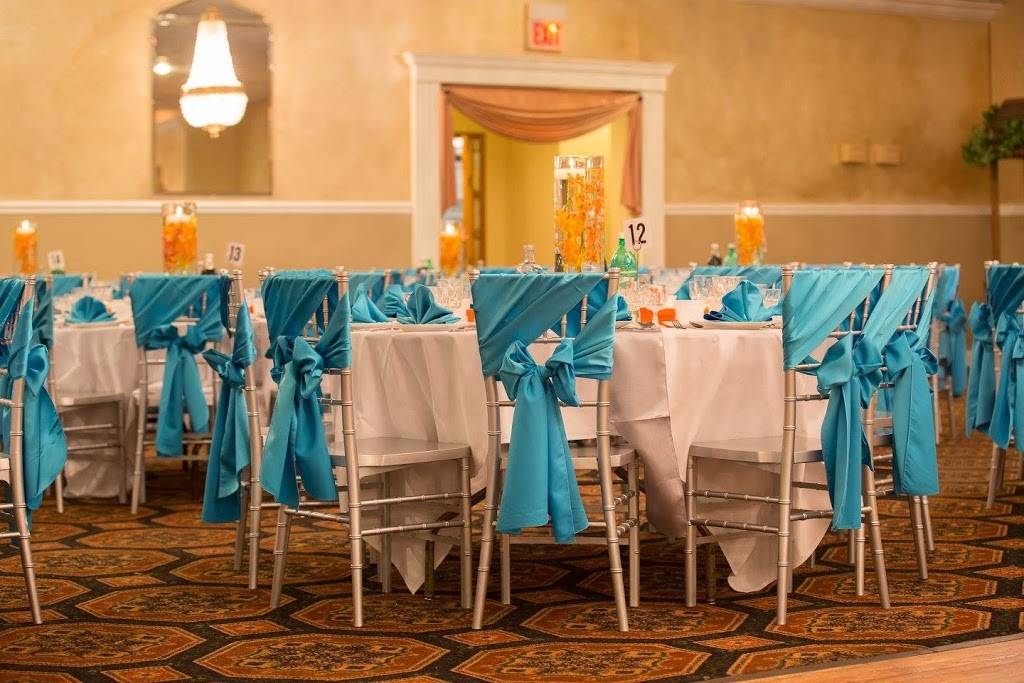 Lone Tree Manor Banquet Hall & Catering | restaurant | 7730 N Milwaukee Ave, Niles, IL 60714, USA | 8479670966 OR +1 847-967-0966