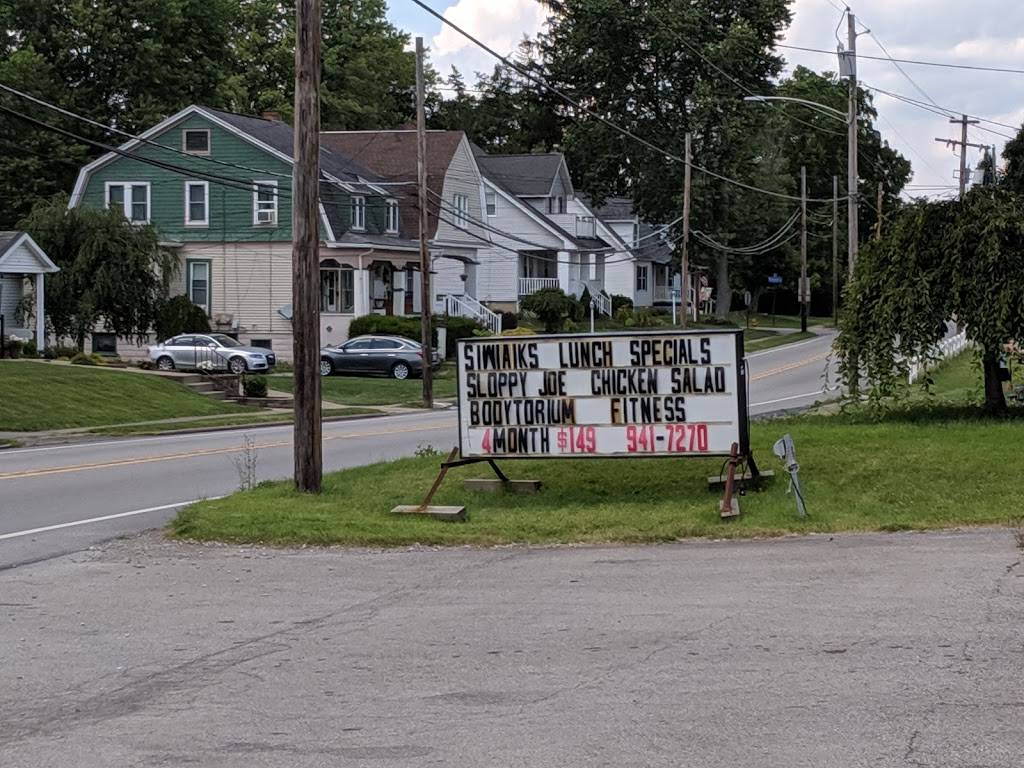 Siwiaks Homestyle Cooking | restaurant | 737 W Pike St, Houston, PA 15342, USA | 4122771303 OR +1 412-277-1303