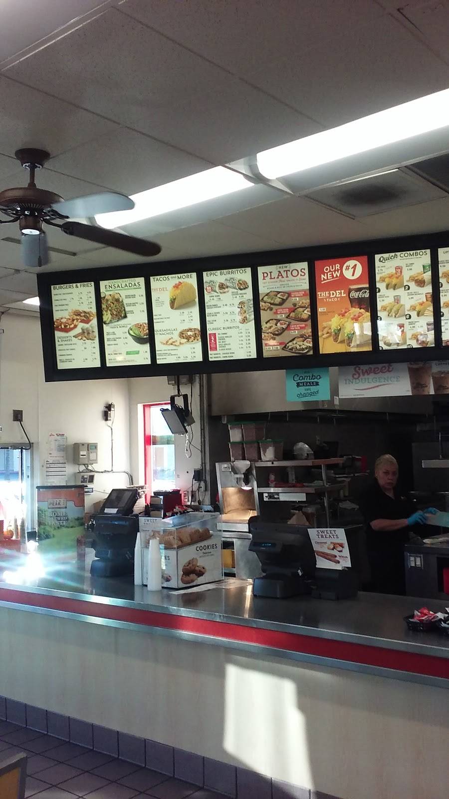 Del Taco | meal takeaway | 15229 N 35th Ave, Phoenix, AZ 85023, USA | 6028660590 OR +1 602-866-0590