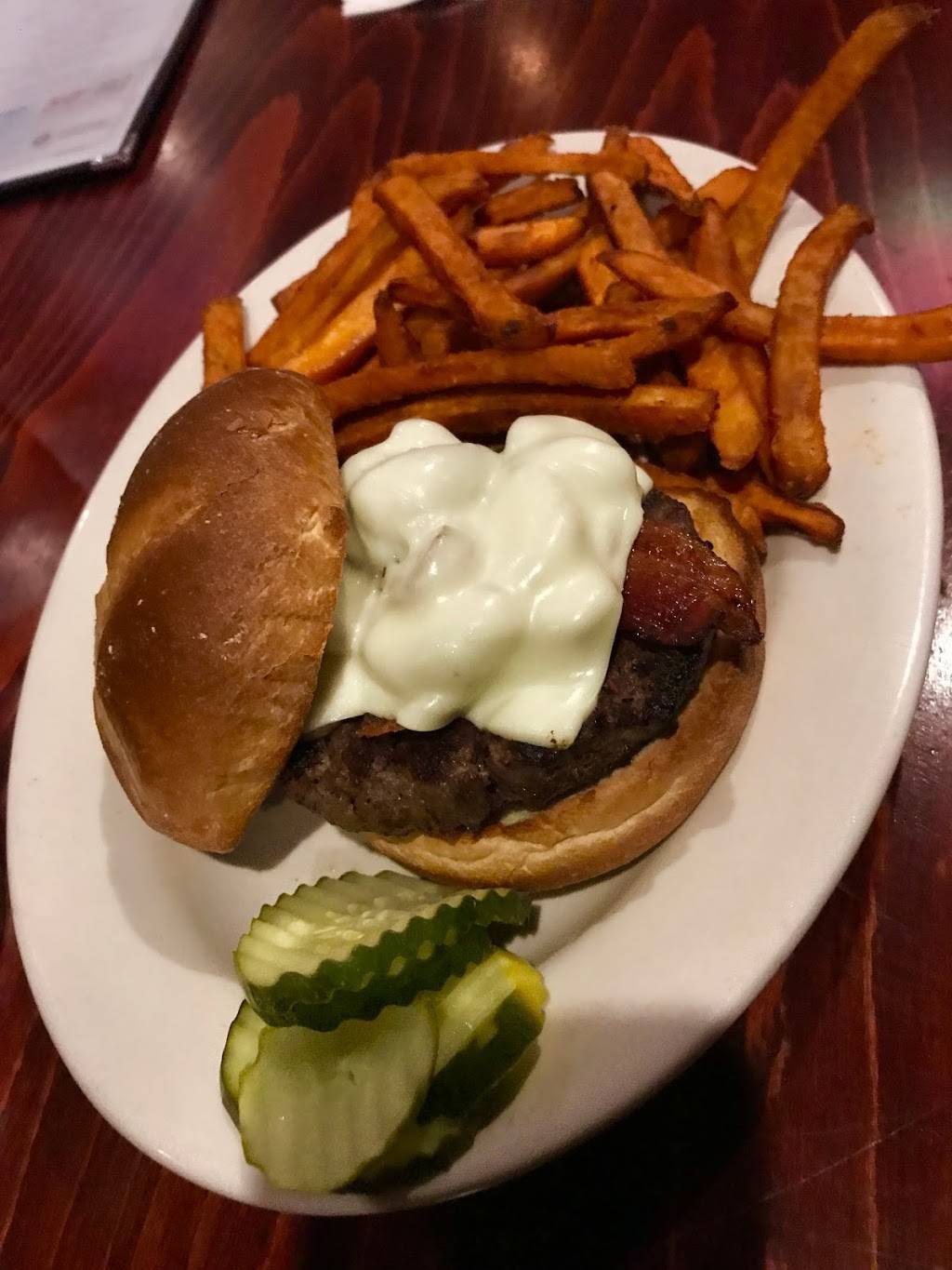 John Brewers Tavern | restaurant | 7 Highland Ave, Malden, MA 02148, USA | 7813248800 OR +1 781-324-8800