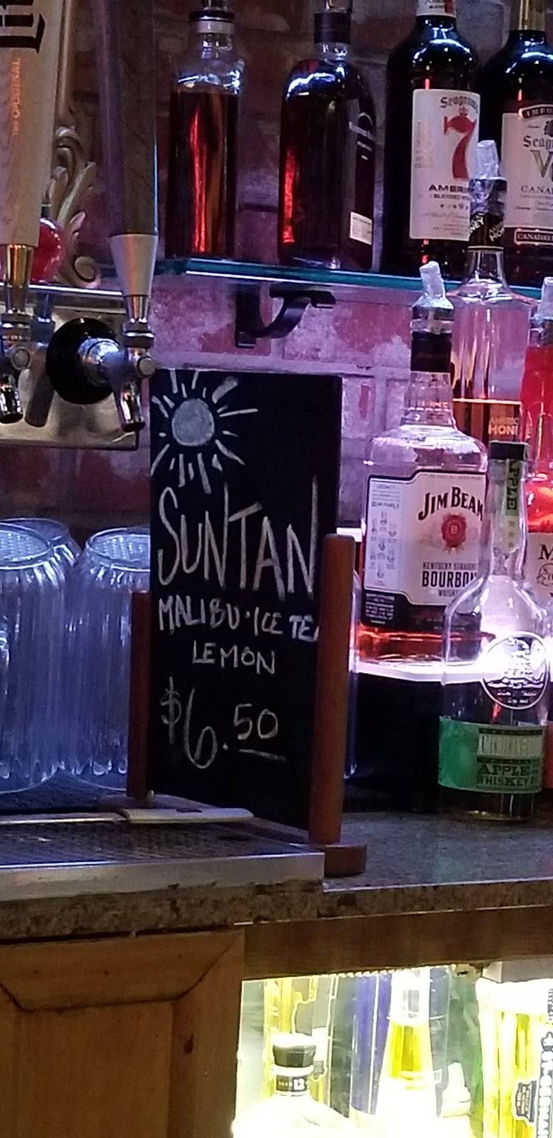 Champs Sports Pub | restaurant | 4103 W Burbank Blvd, Burbank, CA 91505, USA | 8188409493 OR +1 818-840-9493