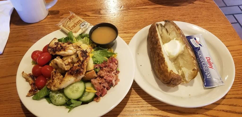 Cracker Barrel Old Country Store | restaurant | 138 Chaffin Pl, Murfreesboro, TN 37129, USA | 6158934980 OR +1 615-893-4980