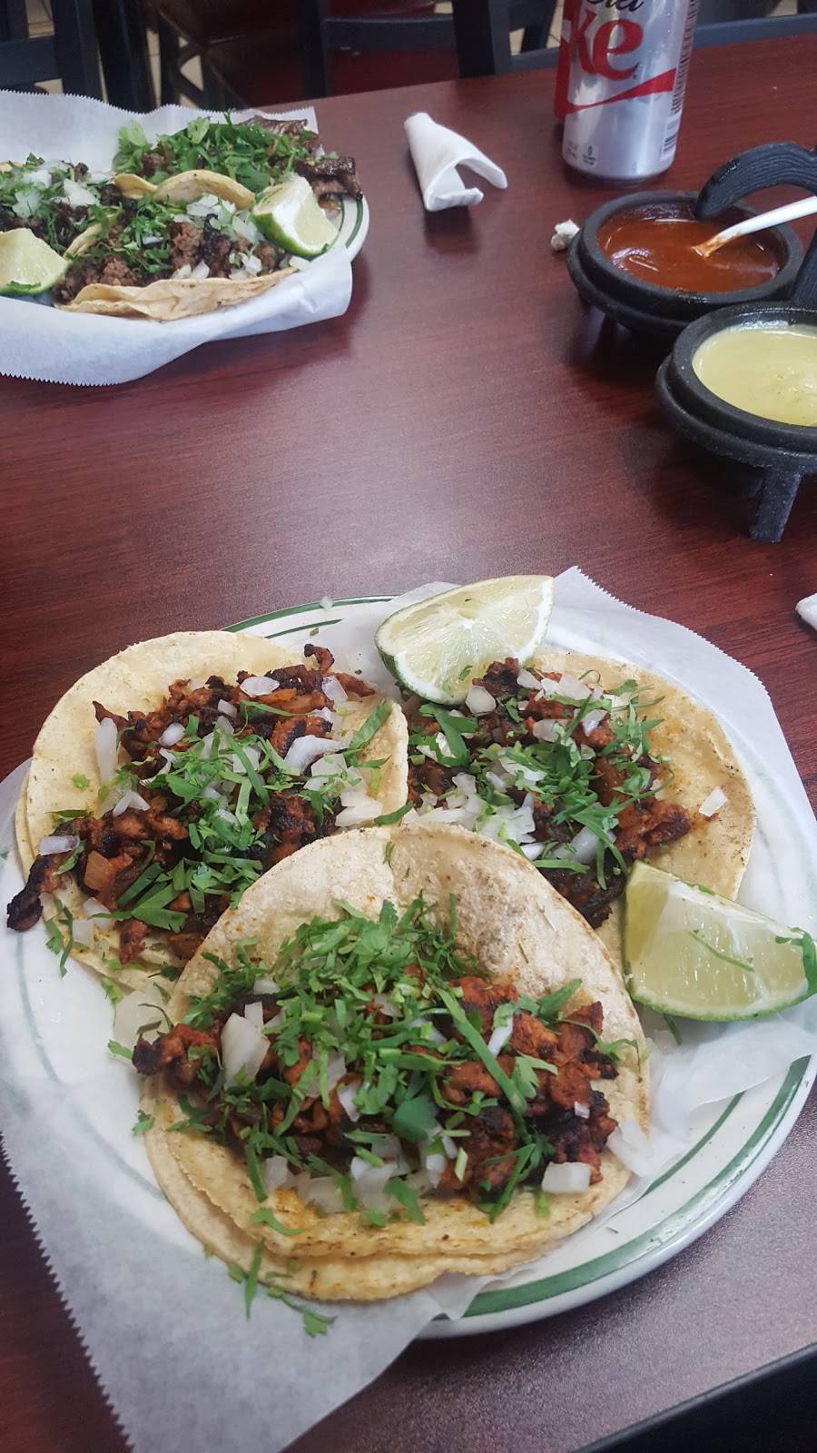 Yolis Tacos | restaurant | 2640 W Chicago Ave, Chicago, IL 60622, USA | 8728024544 OR +1 872-802-4544