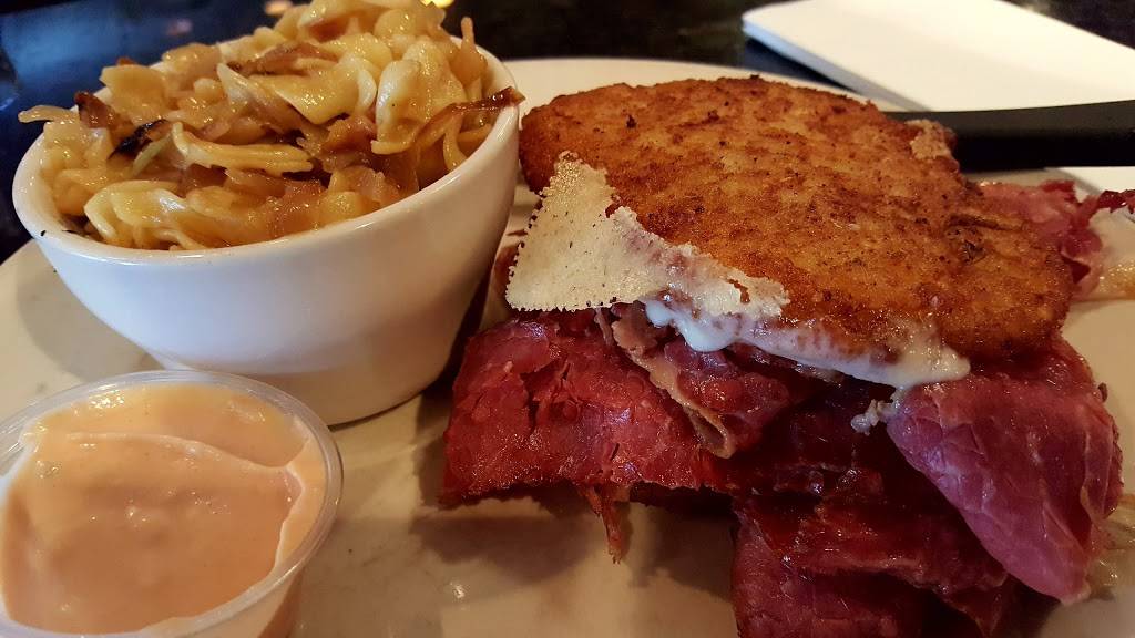 Cleats Club Seat Grille North Royalton | restaurant | 5267 Wallings Rd, North Royalton, OH 44133, USA | 4402372665 OR +1 440-237-2665