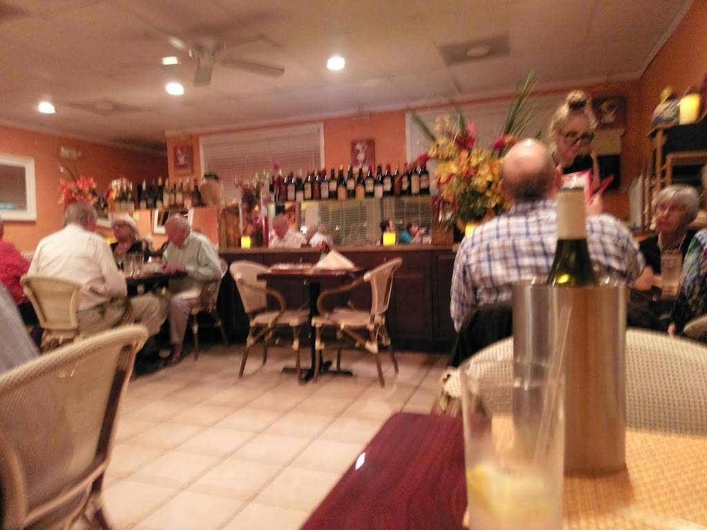 Restaurant Bonjour | restaurant | 2099 Pine Ridge Rd, Naples, FL 34109, USA | 2395662275 OR +1 239-566-2275