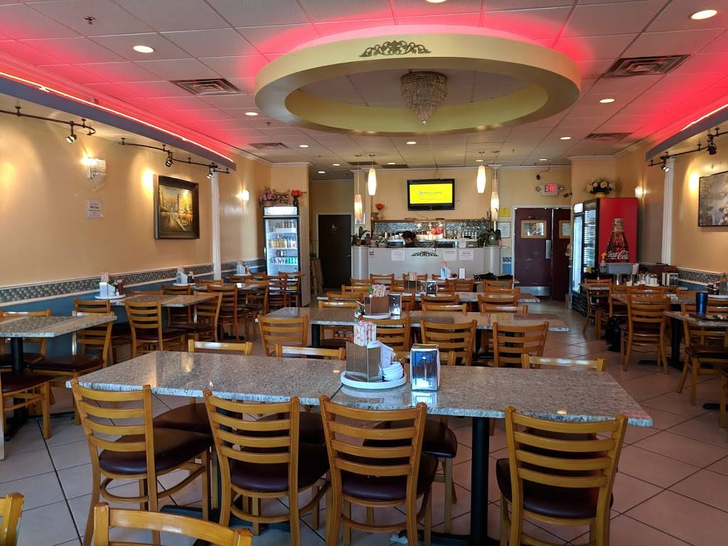 Pho Royal | restaurant | 46839 Maple Leaf Pl #145, Sterling, VA 20164, USA | 7034444778 OR +1 703-444-4778