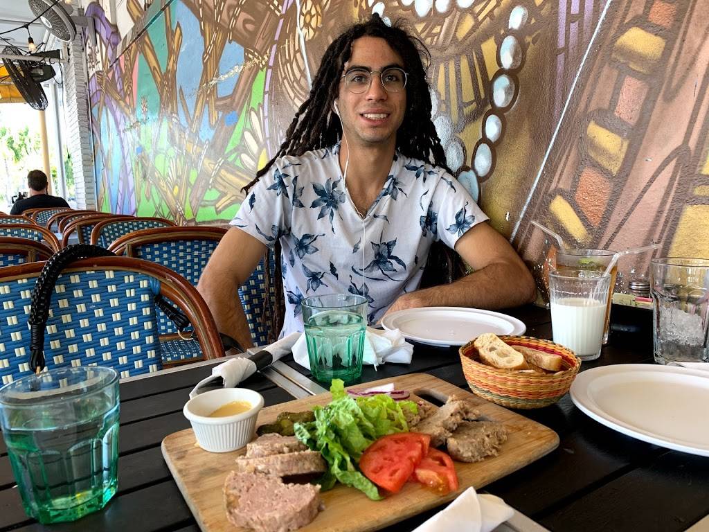 Buena Vista Deli | restaurant | 4590 NE 2nd Ave, Miami, FL 33137, USA | 3055763945 OR +1 305-576-3945