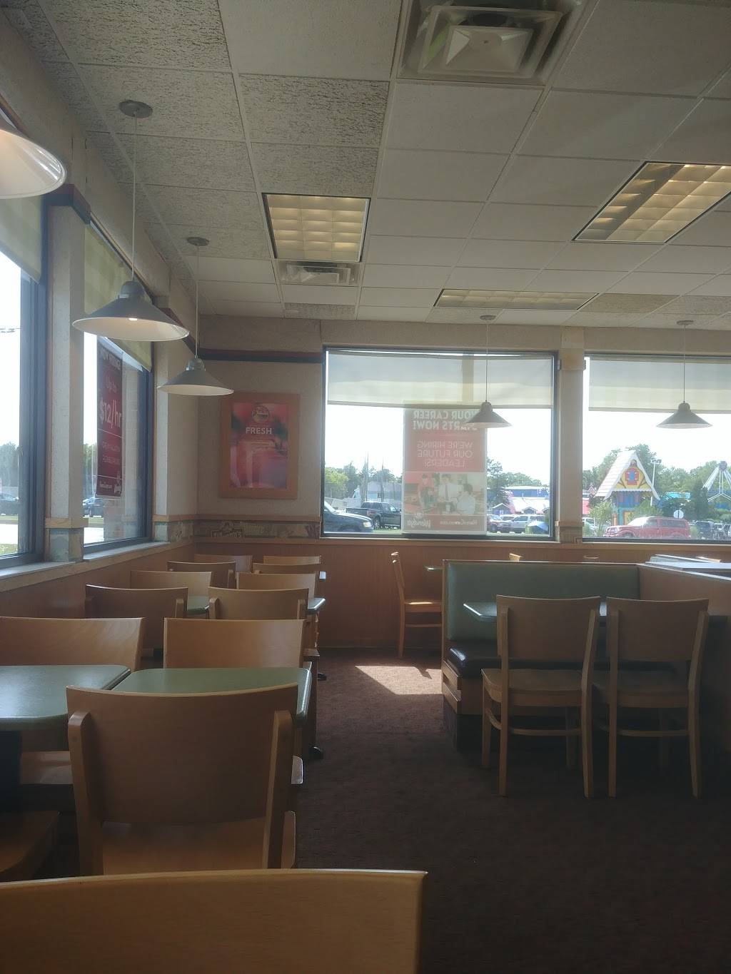 Wendys | restaurant | 622 Bonnie Dundee Rd, Dundee Township, IL 60118, USA | 8474289205 OR +1 847-428-9205