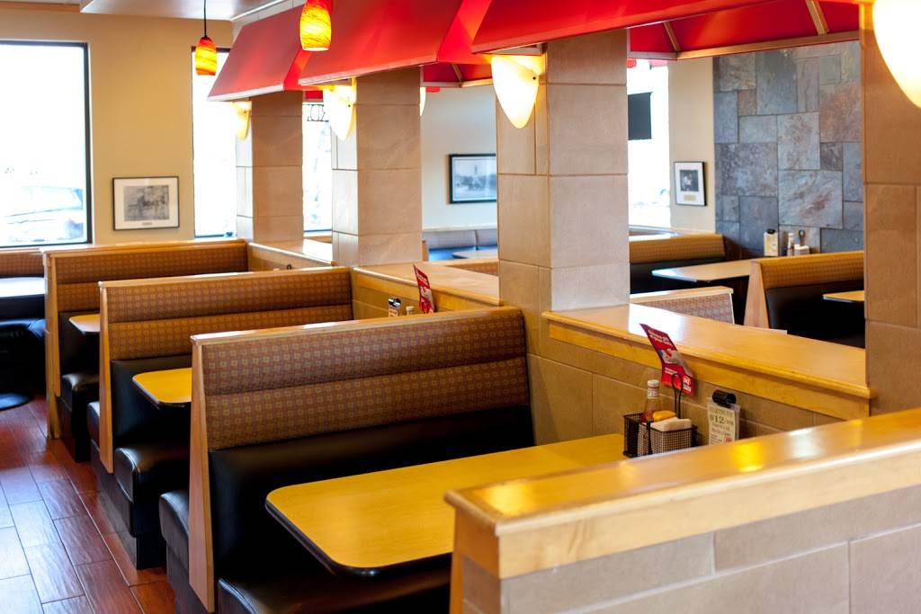 Dairy Queen | restaurant | 1125 S Colorado St, Lockhart, TX 78644, USA | 5123764817 OR +1 512-376-4817