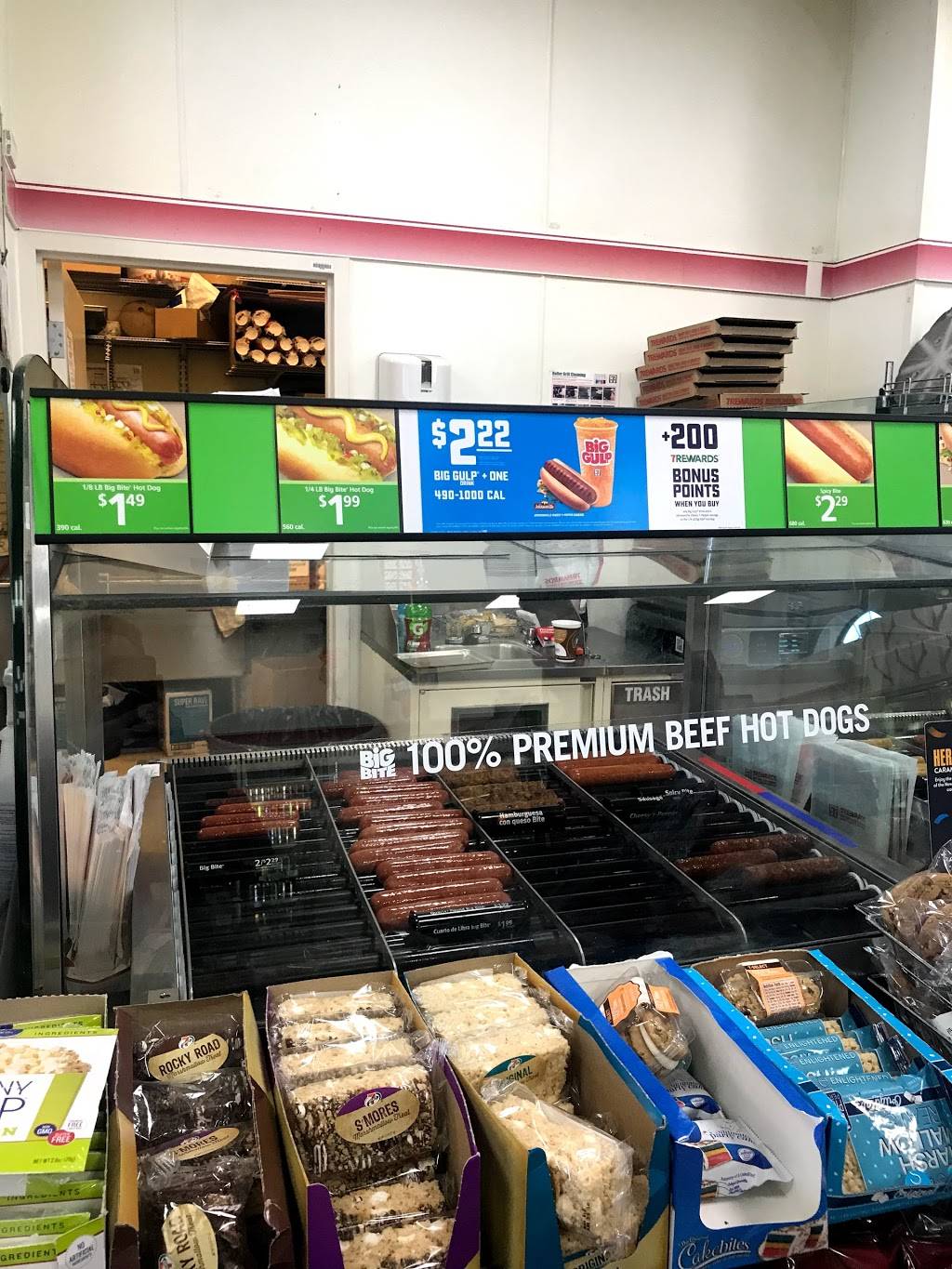 7-Eleven | bakery | 7820 Wisconsin Ave, Bethesda, MD 20814, USA | 3016528589 OR +1 301-652-8589