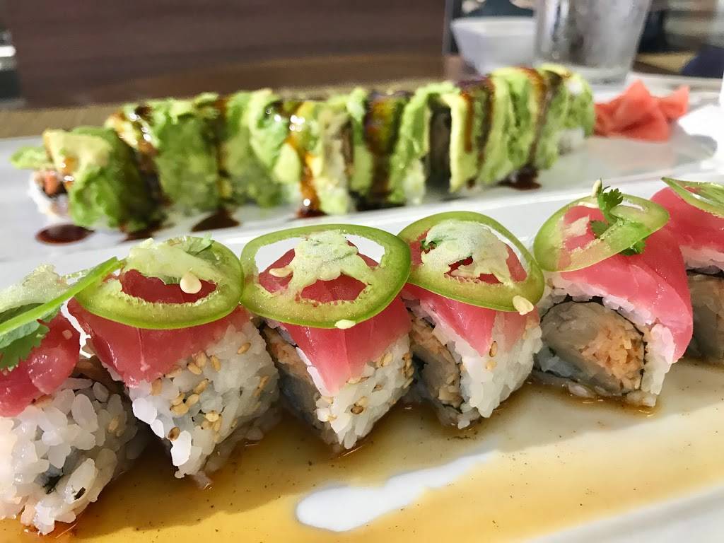 Wicker Park Seafood & Sushi Bar | restaurant | terminal 2 main 10000 West OHare, Avenue, Chicago, IL 60666, USA | 8776727467 OR +1 877-672-7467