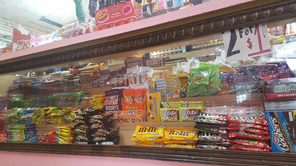 Green line food mart | restaurant | 7701 S Racine Ave, Chicago, IL 60620, USA | 7082320500 OR +1 708-232-0500