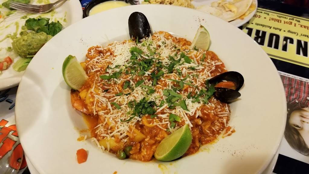 Mamaveca Mexican and Peruvian Restaurant | restaurant | 6343, 2551 Hemphill Dr, Norman, OK 73069, USA | 4055734003 OR +1 405-573-4003