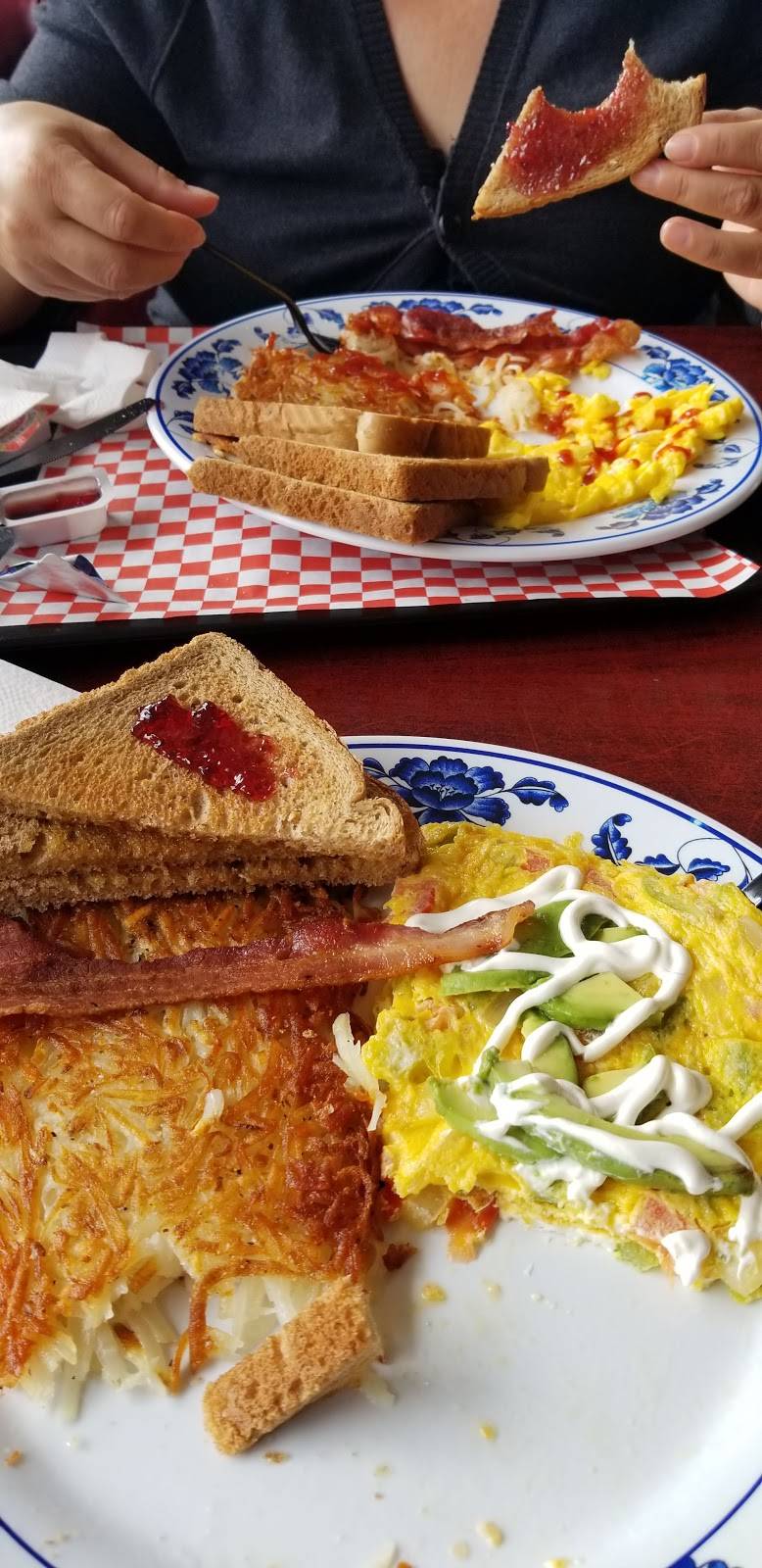 Dans Burger | restaurant | 1155 E 7th St, Long Beach, CA 90813, USA | 5625993639 OR +1 562-599-3639