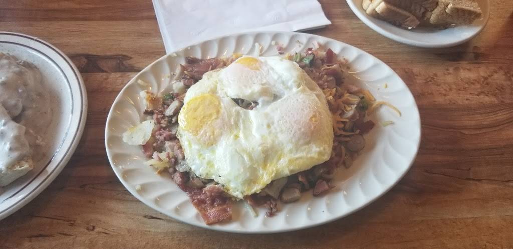 Taylor Town Coney Island | restaurant | 20063 Ecorse Rd, Taylor, MI 48180, USA | 3133811335 OR +1 313-381-1335